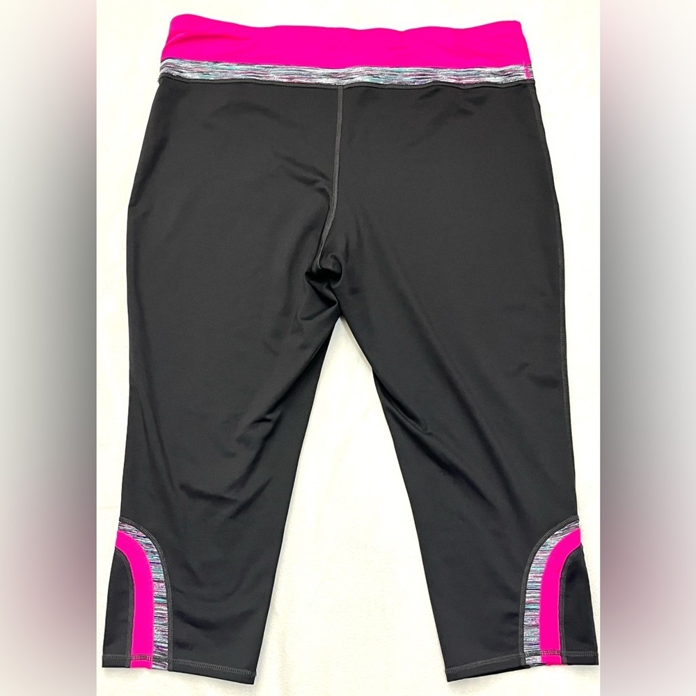 Ideology Women's Black and Pink Athletic Capri Poly/Spandex Blend Leggings XL - Picture 12 of 14